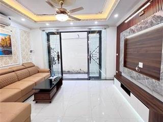 Nhà dân xây gần phố dương khuê, hồ tùng mậu, cạnh trường đh thương mai, giá 6.9 tỷ dt 36m2 x 5 tầng