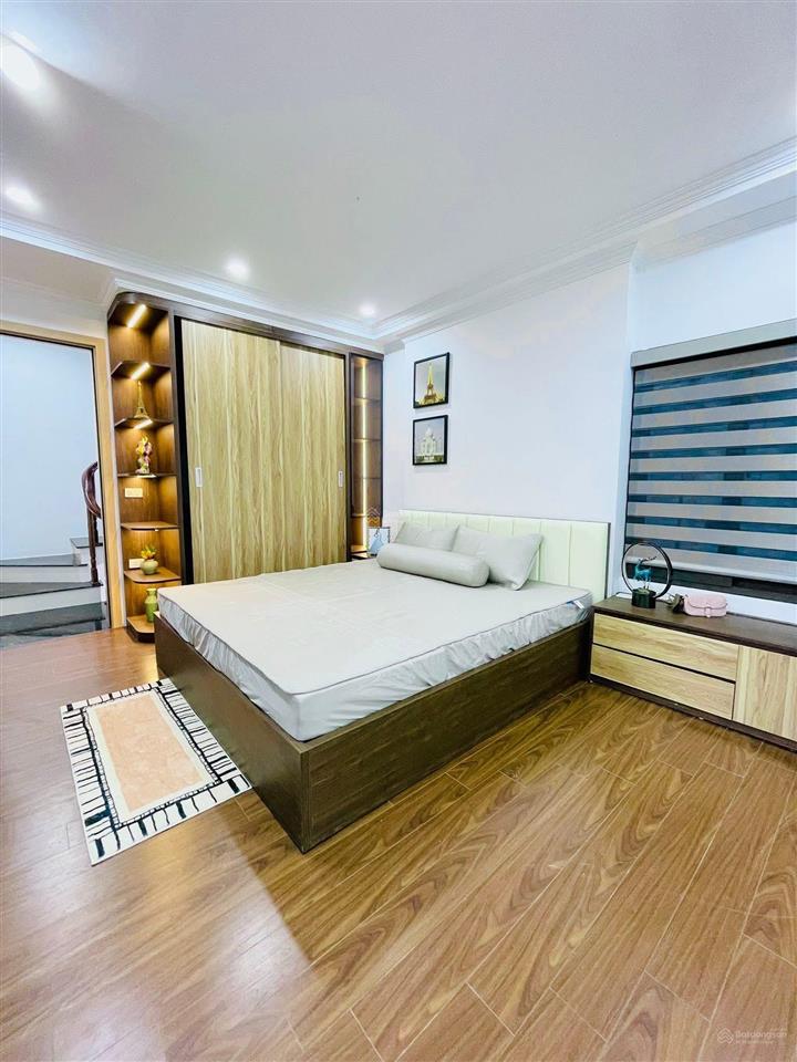 Bán nhà đẹp võng thị, thụy khuê, gần hồ tây 48m2x5t, lô góc, sổ vuông, giá rẻ, nội thất đủ ở sướng