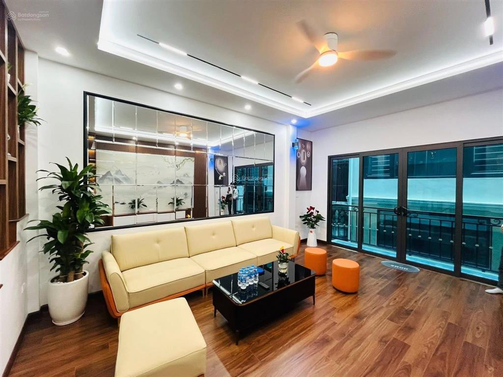 Bán nhà đẹp võng thị, thụy khuê, gần hồ tây 48m2x5t, lô góc, sổ vuông, giá rẻ, nội thất đủ ở sướng