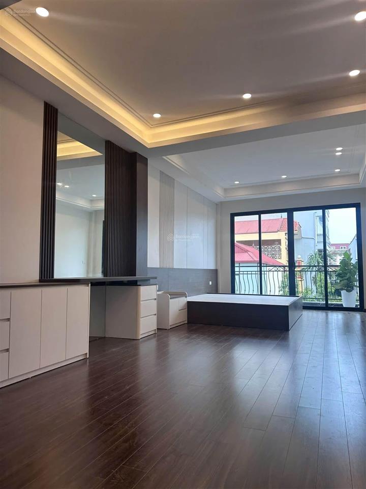 Nhà bán phân lô, ô tô vào nhà, gần phố nguyễn khánh toàn, nguyễn văn huyên, 50m x 5t, nhà dân xây