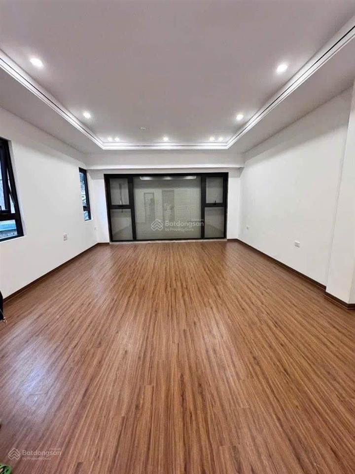 Nhà bán phân lô, ô tô vào nhà, gần phố nguyễn khánh toàn, nguyễn văn huyên, 50m x 5t, nhà dân xây