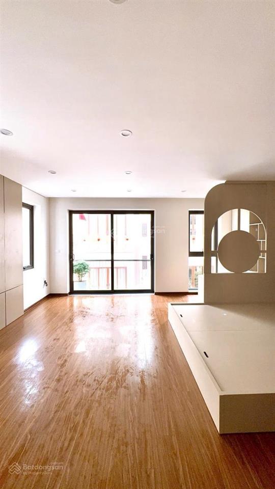 Nhà bán phân lô, ô tô vào nhà, gần phố nguyễn khánh toàn, nguyễn văn huyên, 50m x 5t, nhà dân xây