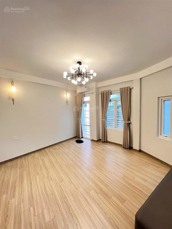 Bán nhà giá đầu tư ôtô gần phố hoàng quốc việt, võ cc, không qh, 55m2x4t, mt 5m giá 8.8 tỷ