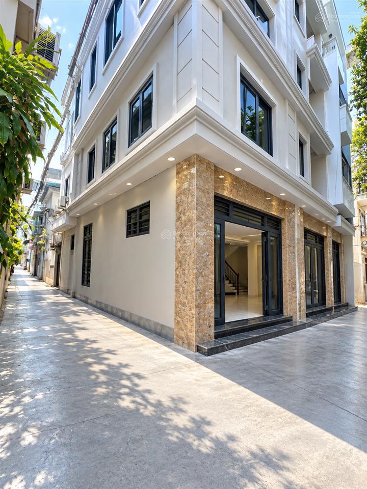 Bán gấp nhà chdv hoàng quôc việt,65m x 6 tầng, 13ph kk dòng tiến 70tr/thg  lô góc,cách phố pvđ 8m