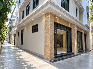 Bán gấp nhà chdv hoàng quôc việt,65m x 6 tầng, 13ph kk dòng tiến 70tr/thg  lô góc,cách phố pvđ 8m