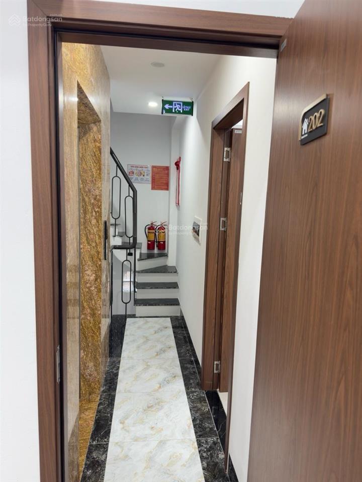 Bán gấp nhà chdv hoàng quôc việt,65m x 6 tầng, 13ph kk dòng tiến 70tr/thg  lô góc,cách phố pvđ 8m