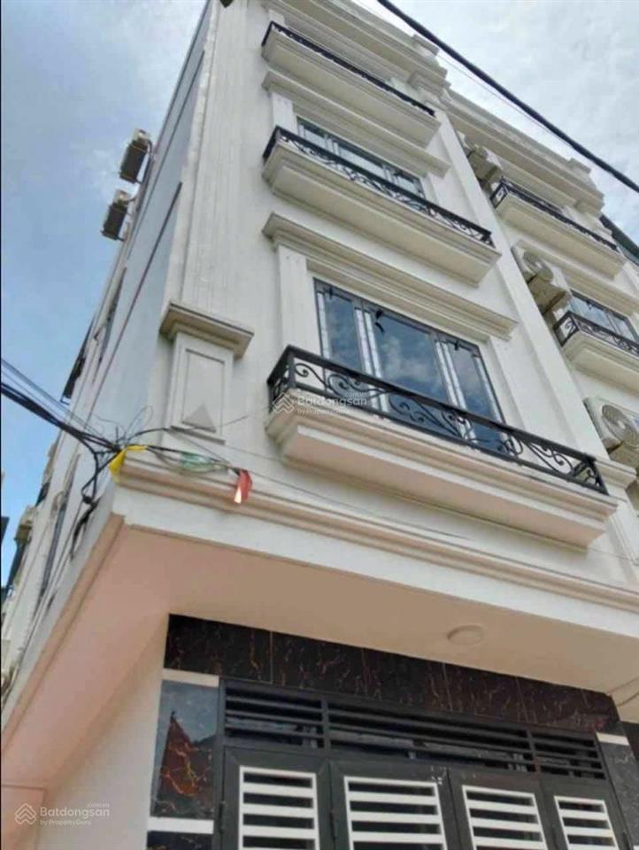 Chủ cần bán gấp nhà dân xây giá đầu tư, gần phố hoàng quốc việt 56m2x4t, mt 5m, không quy hoạch