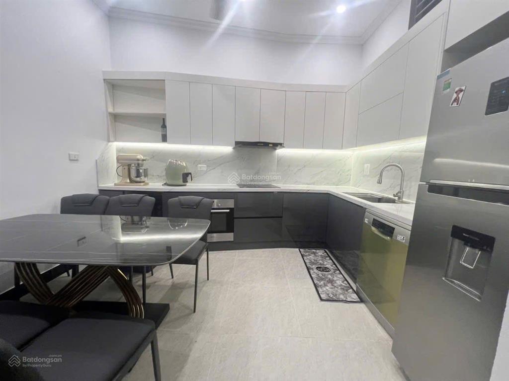 Bán nhà đẹp dân xây ô tô gần phố vĩnh phúc, hoàng hoa thám, dt 50m2 5t, 2 thoáng, giá 10,5 tỷ