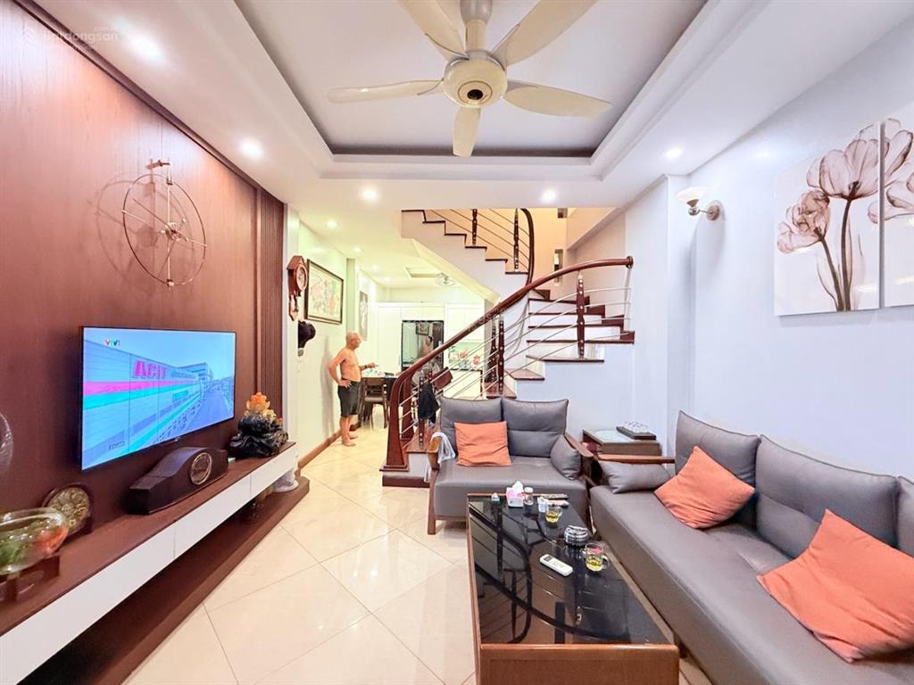 Bán nhà giá đầu tư gần phố đội cấn, ngọc hà, sổ 50m2x4tầng, ngõ thông thoáng giá 7.9 tỷ