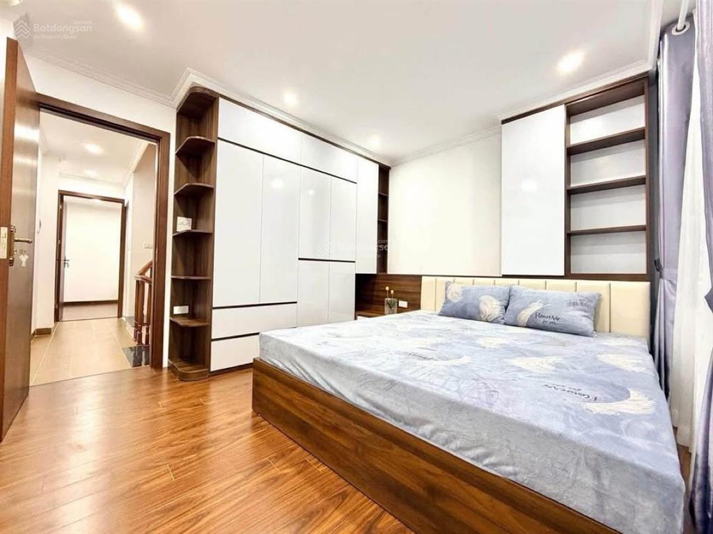 Bán nhà dân xây gần phố trích sài, võng thị, thụy khuê, giá đầu tư, dt 66m x5t, mt 4.3m giá 11.5tỷ