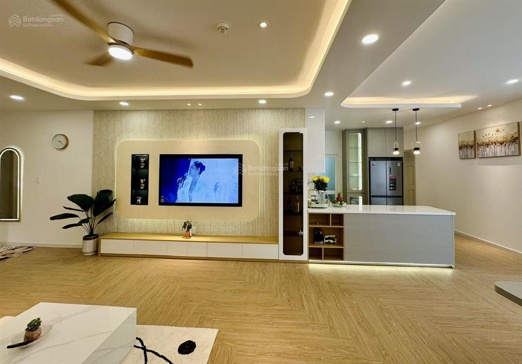 Nhà mới 100% 3pn 2wc 120m, vào ở ngay