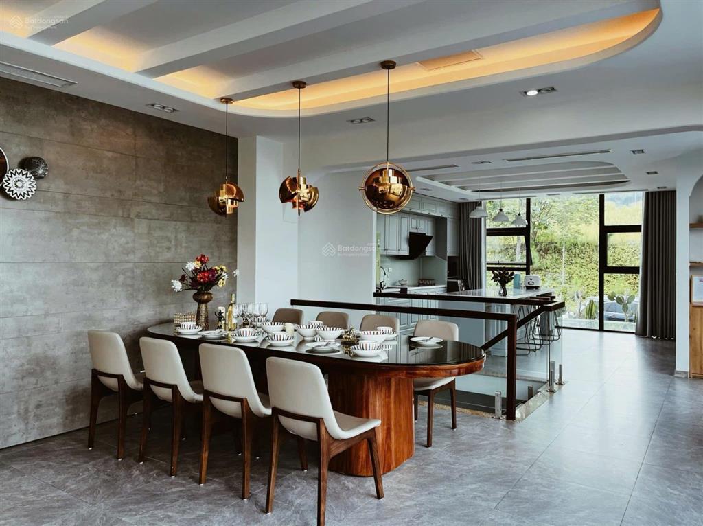 Villa venus đại lải cực chất và đẹp, full nội thất 250m. dòng tiền tốt. đi úc bán nhanh 15 tỷ