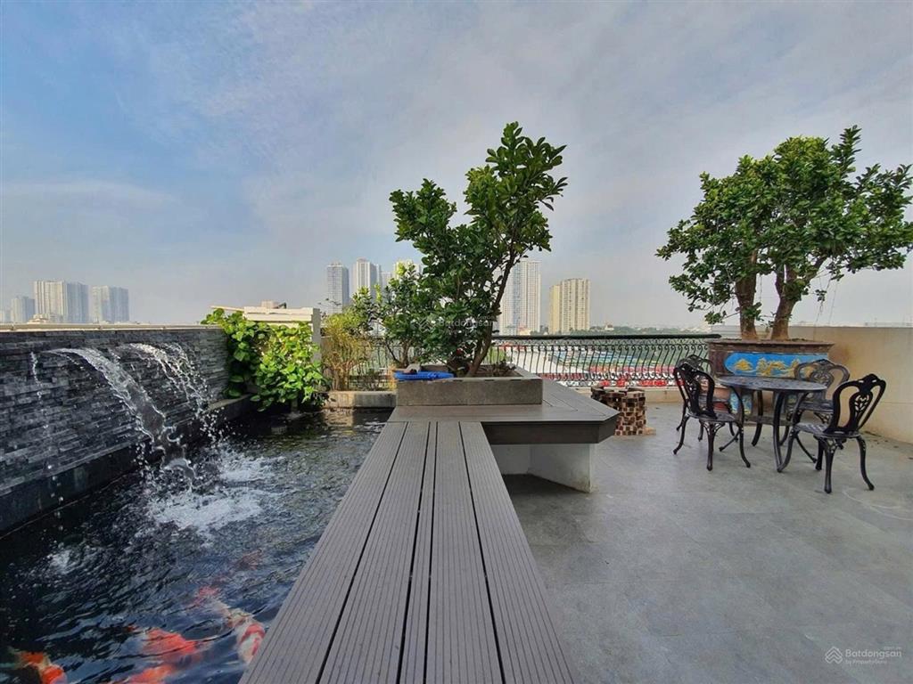 Mặt phố trần vỹ  tòa văn phòng  kết hợp ở bể bơi vô cực  120m2, 10 tầng, mt 7,8m