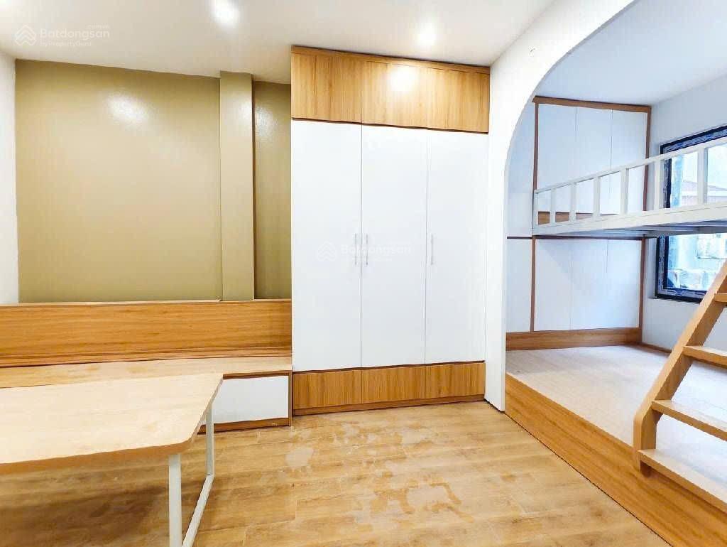 Nhà 7 tầng thang máy ngõ rộng thoáng 13 phòng full đồ. 80m. mt 4.5m. chào 25.2 tỷ. 0935 361 ***