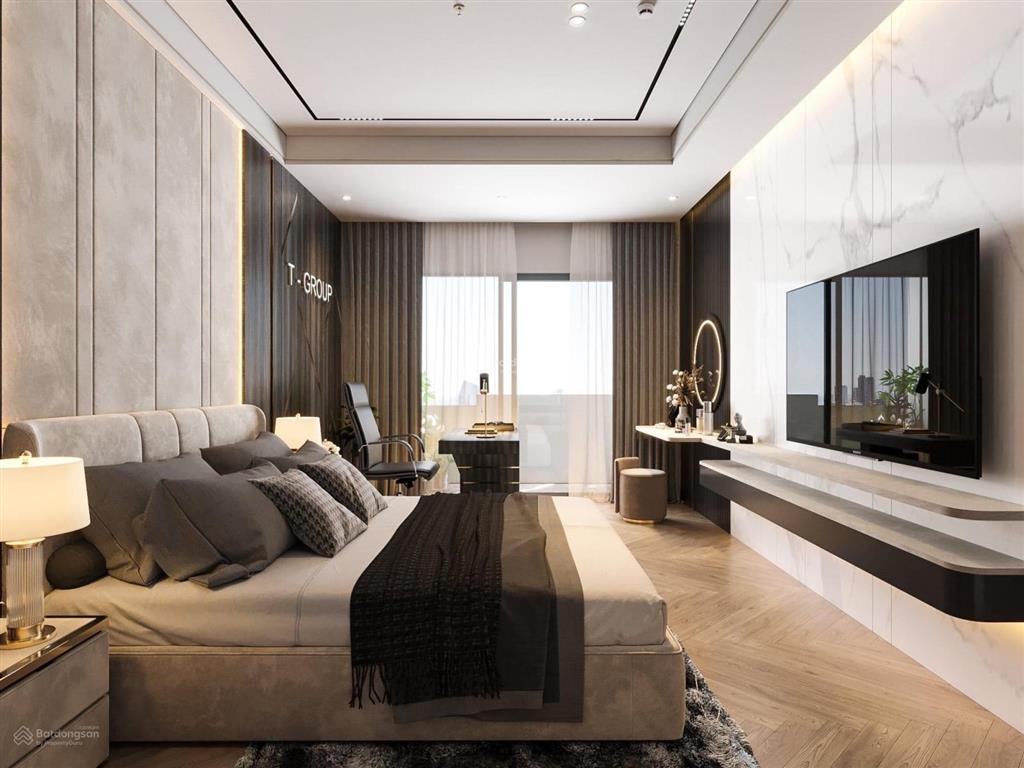 Bán đất tặng nhà mặt ngõ ô tô tránh, view hồ, kinh doanh tốt 100m. 4 tầng. mt 6.8m. chào 21.2 tỷ