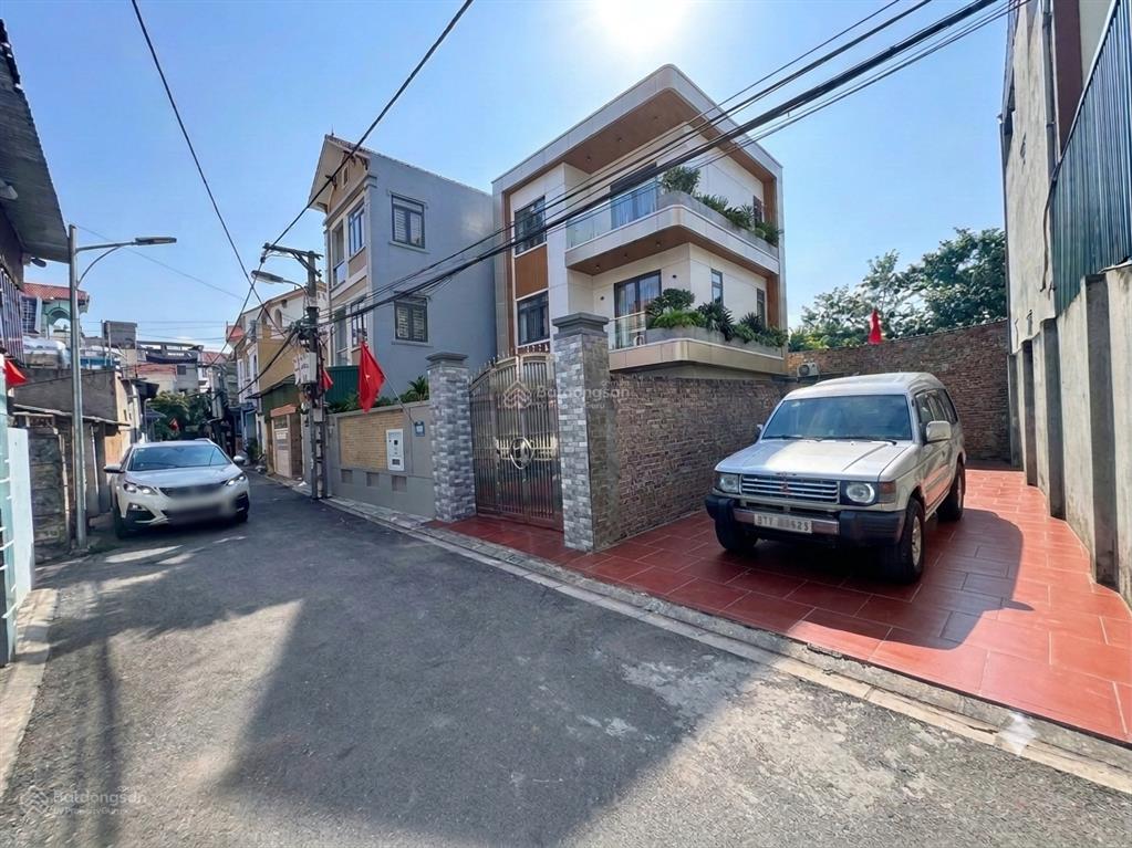 Cần tiền gấp bán nhanh mảnh đất ngõ thông ô tô 7 chỗ vào nhà 69m. mt 4m. chỉ 4.3 tỷ. 0935 361 ***