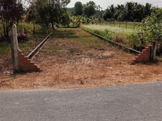 lô đất mt Đường Nguyễn Thị Náo ngay resort THÔN KINH ĐÔNG, full thổ