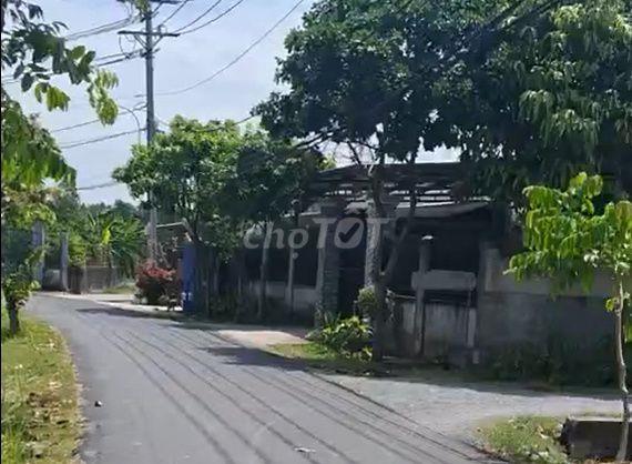 Ngộp! bán lô đất 2 mt đường nhựa số 63, dt 2.364m2, có 300m thổ, TPT