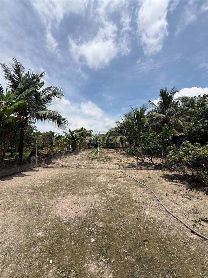 Bán lô đất mt đường nhựa Lê Thị Do, dt 1.145m2, có 300m2 thổ, Thái Mỹ.