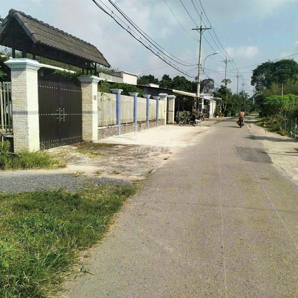 Ngộp! bán lô đất tặng nhà mt đường xe tải, dt 1.036m2, full thổ