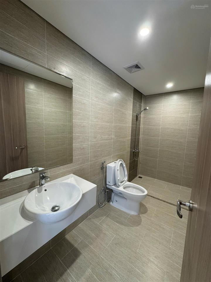 Cho thuê cc 3pn, 2wc, giá 13 triệu, 75 m2 tại vinhome smart city, hà nội 0904 109 ***
