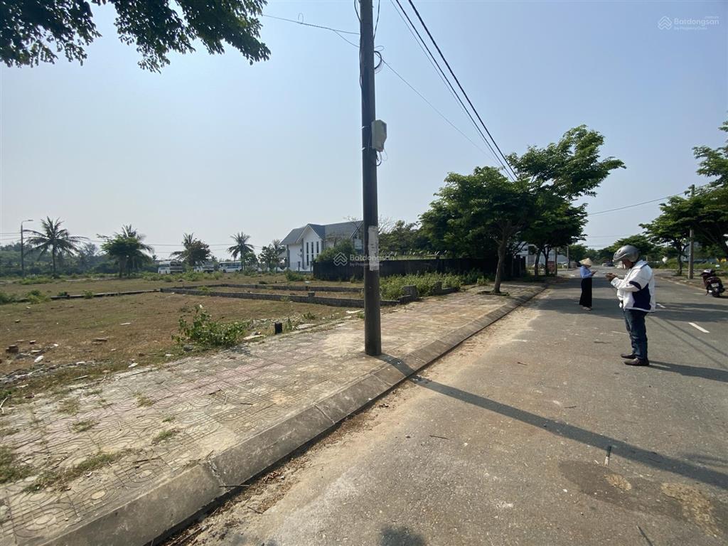 Sụp hầm  đất biển đà nẵng 110m2 chỉ 3 tỷ 050 (sát sông, gần biển)