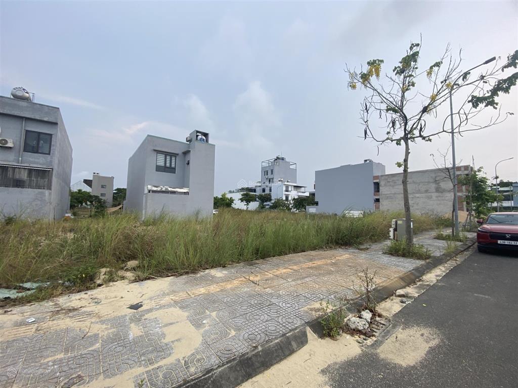 Nóng  chính chủ bán fpt vị trí đẹp 105.5m2  5 tỷ 3