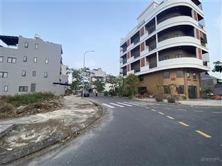 Nóng  chính chủ bán fpt vị trí đẹp 105.5m2  5 tỷ 3