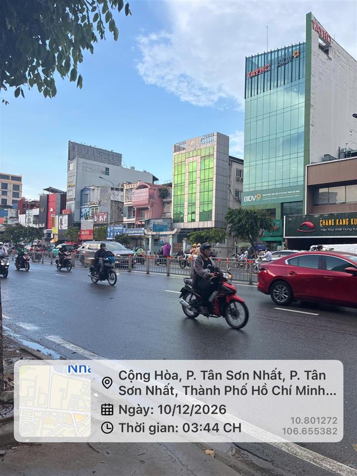 Cho thuê nhà mặt phố 5 tầng tại 83 cộng hòa, 50 triệu, 88m2 đất, 8pn, 5wc, vỉa hè 5m