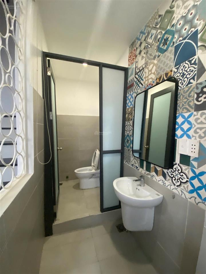 Buiding 5 tầng trống suốt mới 100% nguyễn gia trí  thạnh mỹ tây