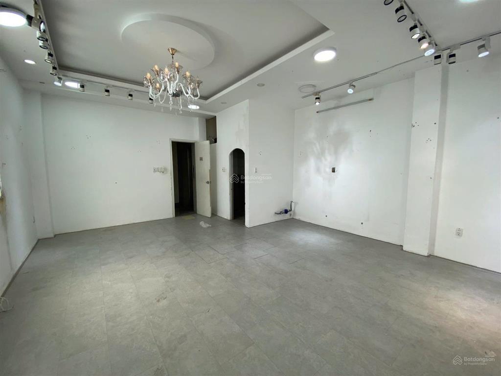 Ngang 6m  6 lầu có thang máy khu phố nhật  phạm viết chánh  p19