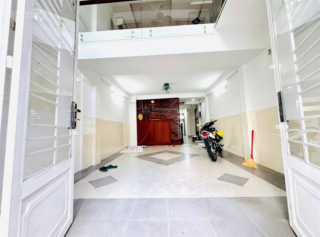 Ngang 5m  nguyên căn 4 tầng hẻm xe hơi khu huỳnh văn bánh  nguyễn văn trỗi