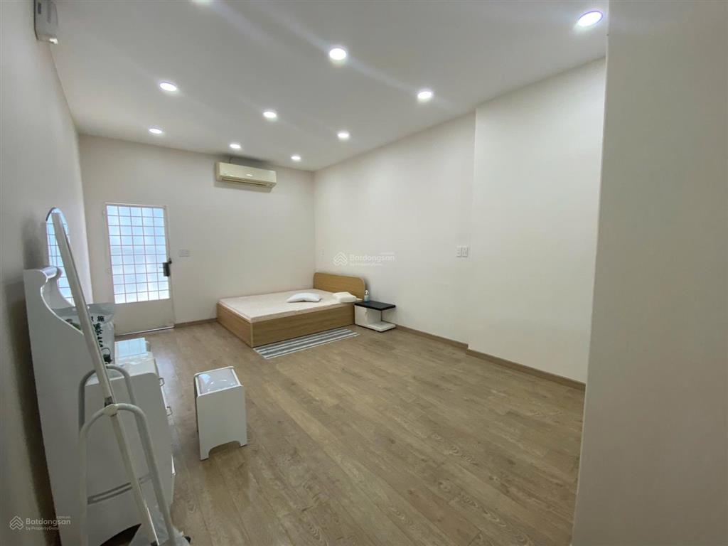 Nguyên căn 3 tầng hẻm xe tải tân cảng  ung văn khiêm