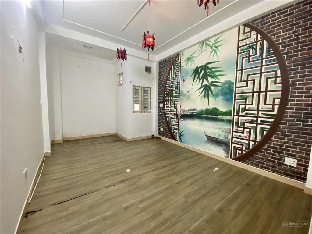 Nguyên căn 3 lầu 4 phòng ngủ hẻm xe tải nguyễn hữu cảnh  landmark81