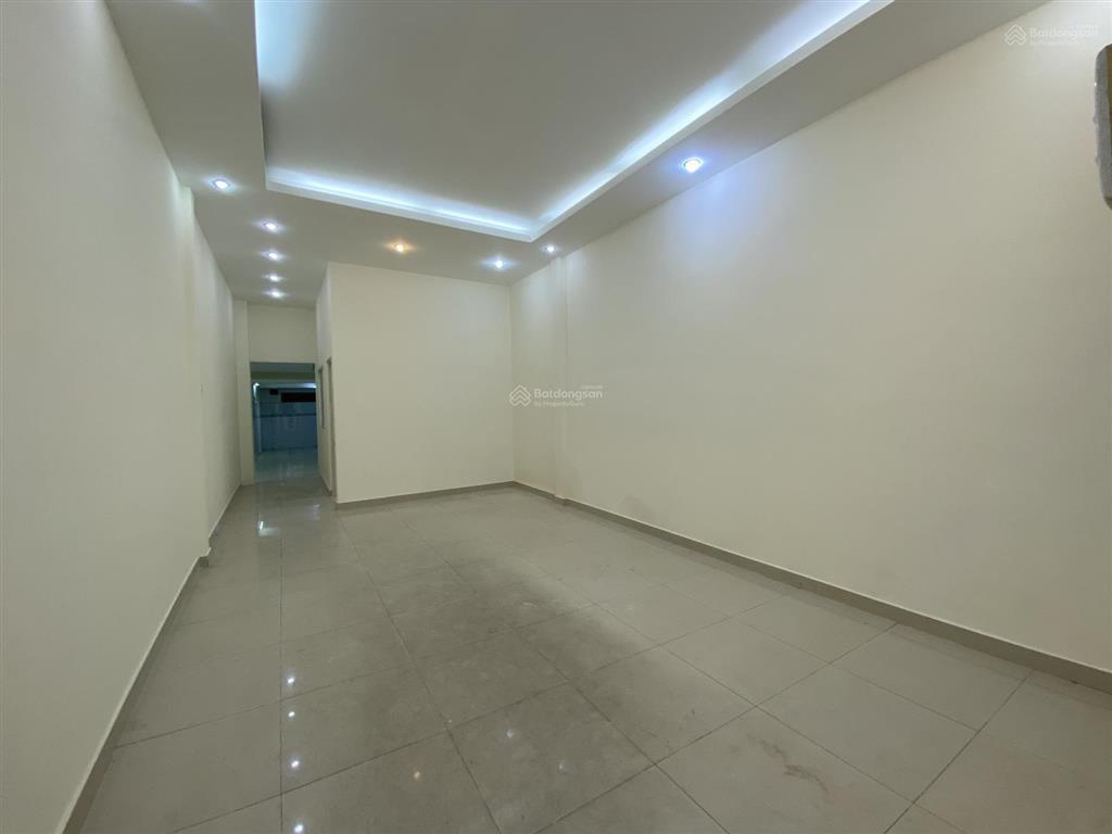 100m²  3 tầng hxt khu chợ bà chiểu  bạch đằng