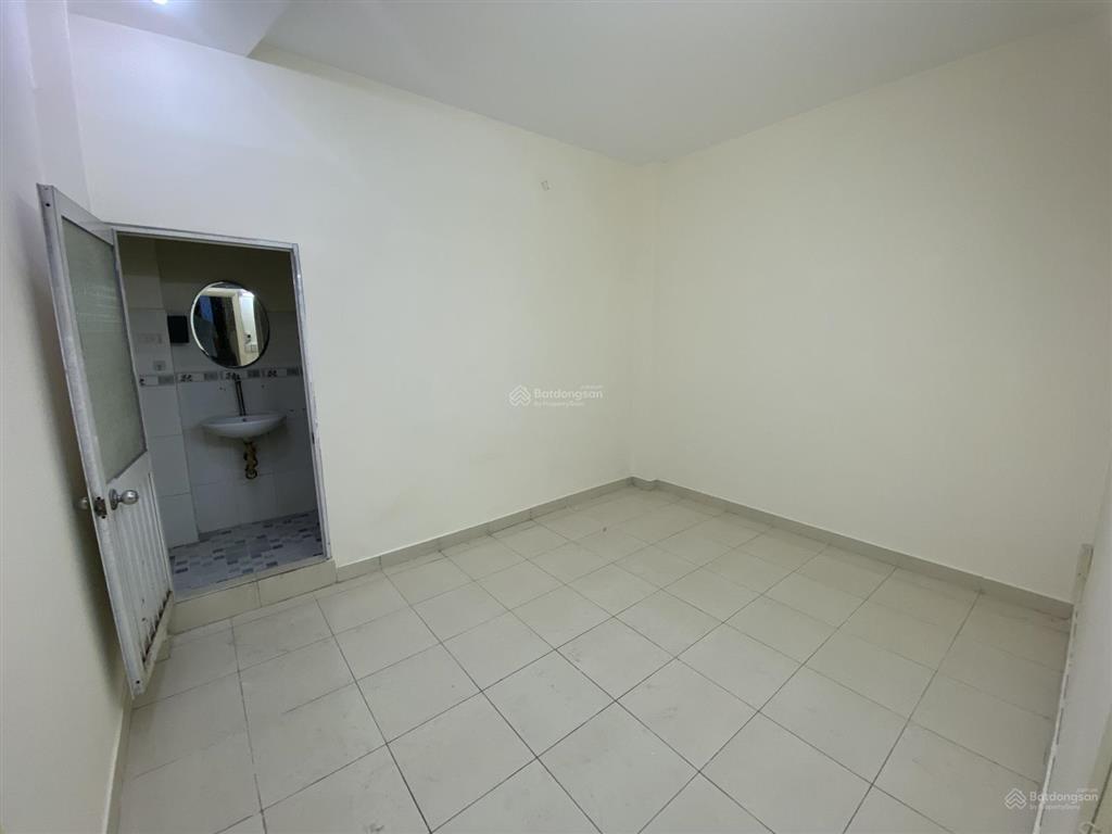 100m²  3 tầng hxt khu chợ bà chiểu  bạch đằng
