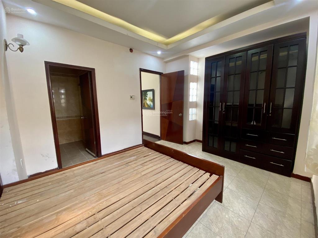 Nguyên căn 4 lầu hxh huỳnh văn bánh  phú nhuận