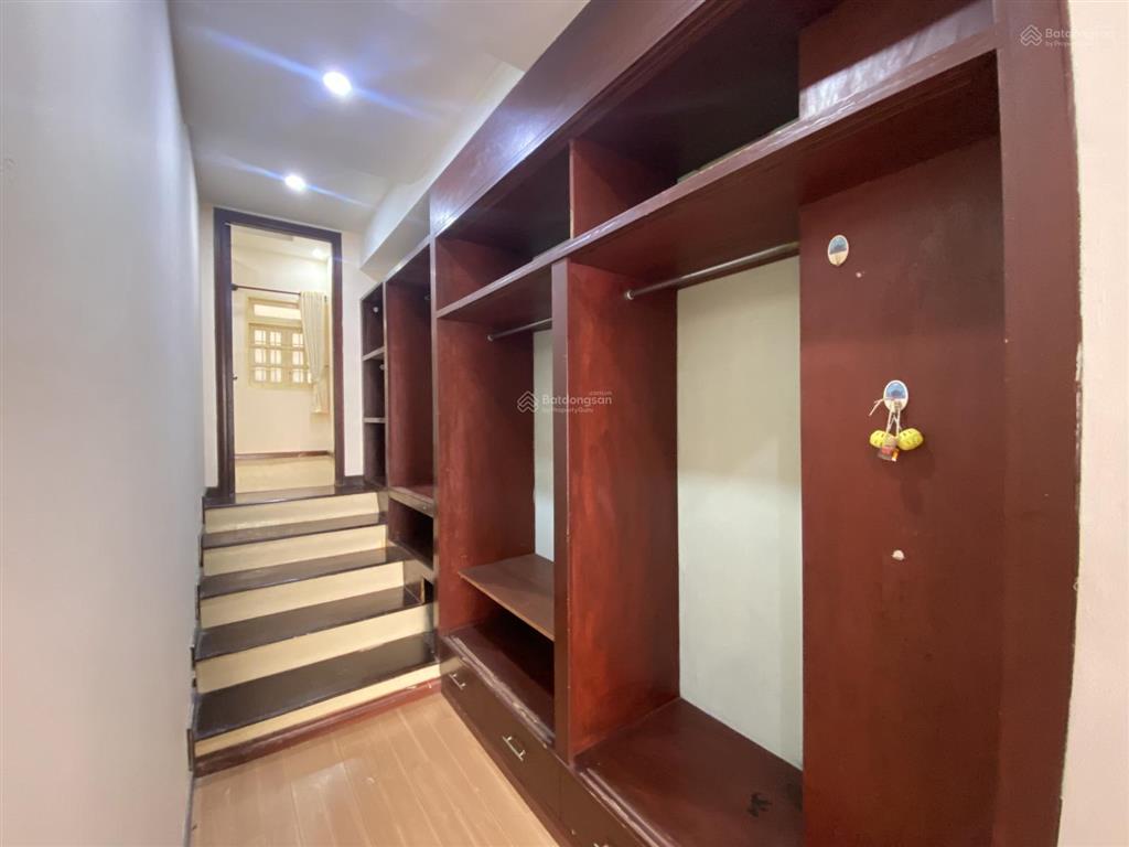 Nguyên căn 4 lầu hxh huỳnh văn bánh  phú nhuận