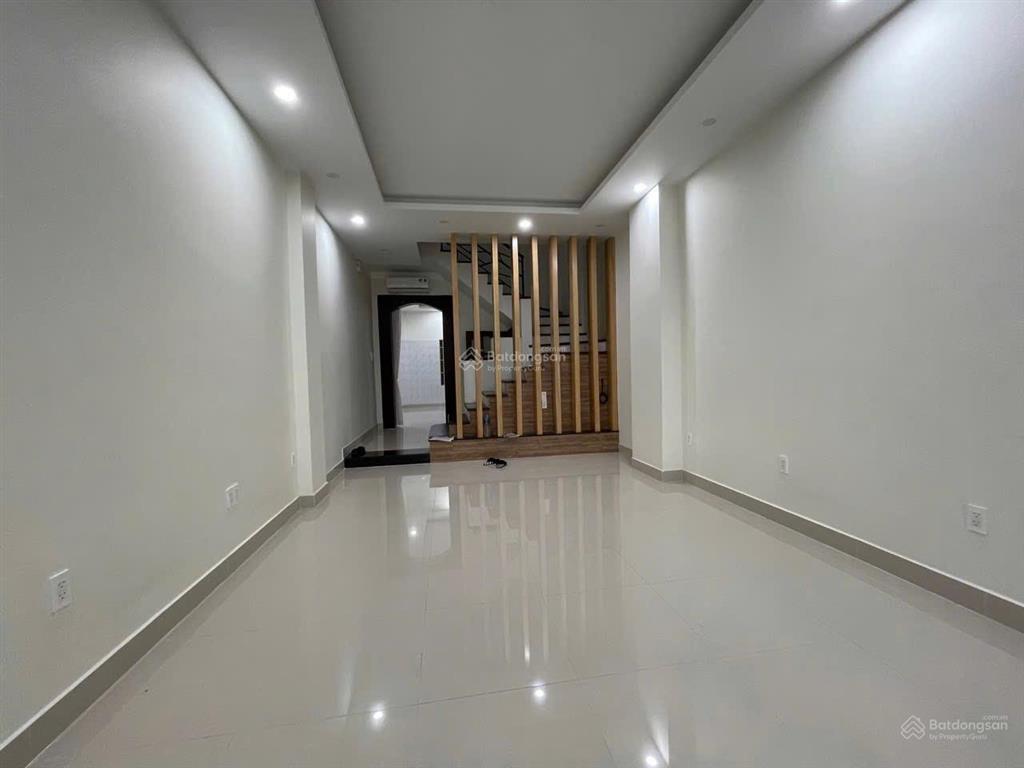 Nguyên căn 4 tầng, hẻm xe tải nguyễn cửu vân  phường gia định