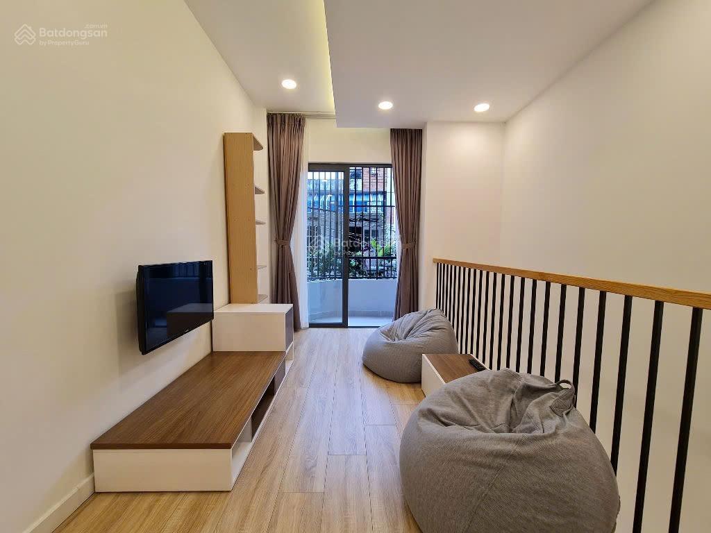 Nguyên căn 4 tầng full nội thất hẻm xe hơi khu phan xích long