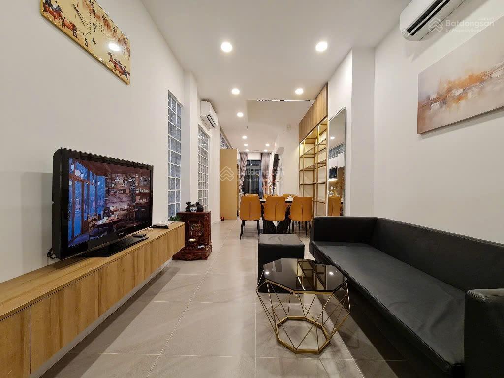 Nguyên căn 4 tầng full nội thất hẻm xe hơi khu phan xích long