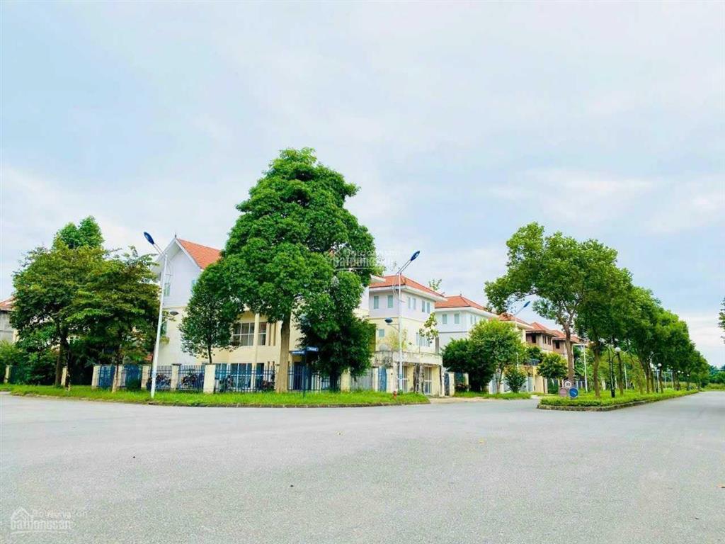 Bán biệt thự view sông lô góc đẹp dự án
