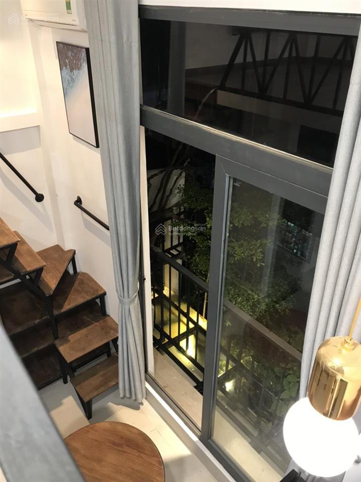 Giảm giá phí dịch vụ điện nước tháng 9. phòng đẹp thoáng sáng, lầu 2 gần trung tâm quận 1, 2