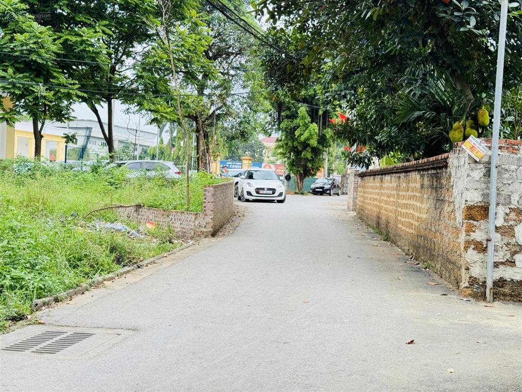 Bán lô đất siêu đẹp, ngay cạnh sân bóng phú cát gần trung tâm hành chính mới phú cát