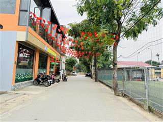Bán lô đất siêu đẹp, ngay cạnh sân bóng phú cát gần trung tâm hành chính mới phú cát