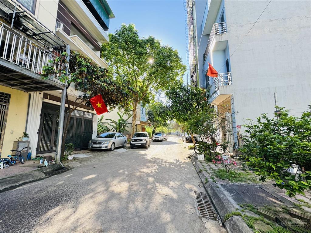 Chính chủ cần bán lô đất vàng tái định cư bắc phú cát sẵn sổ 59.9m2 mặt tiền khủng 6m