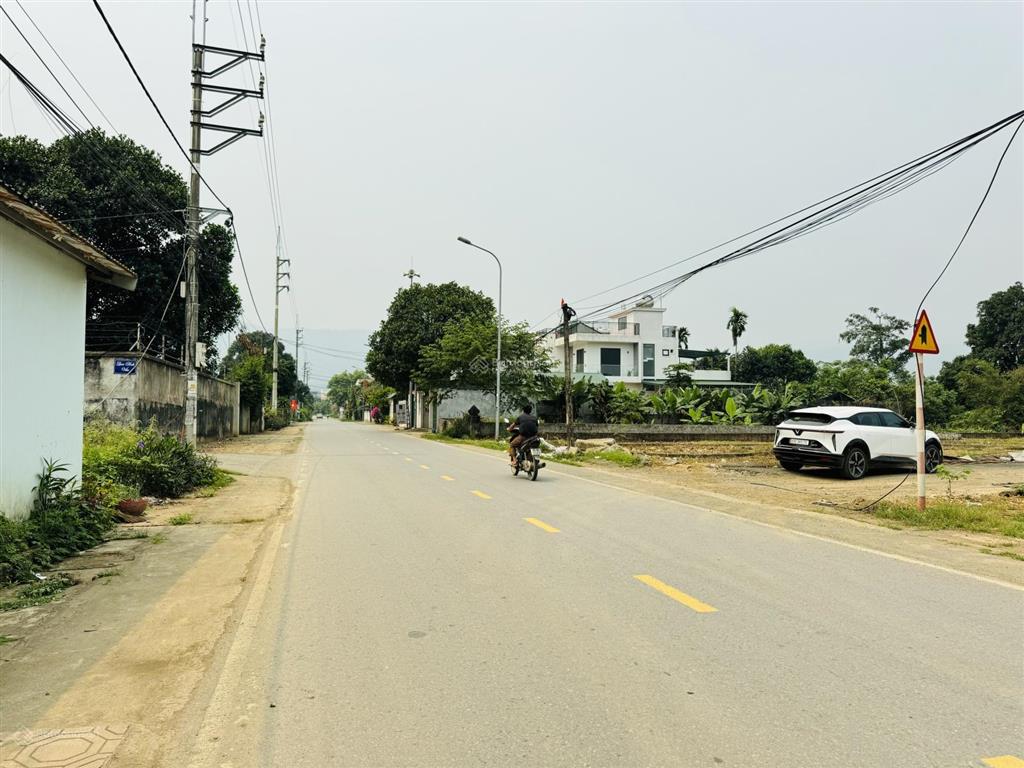 Bán nhanh 116m2 trục chính kinh doanh đồng vàng, phú cát giá cực rẻ