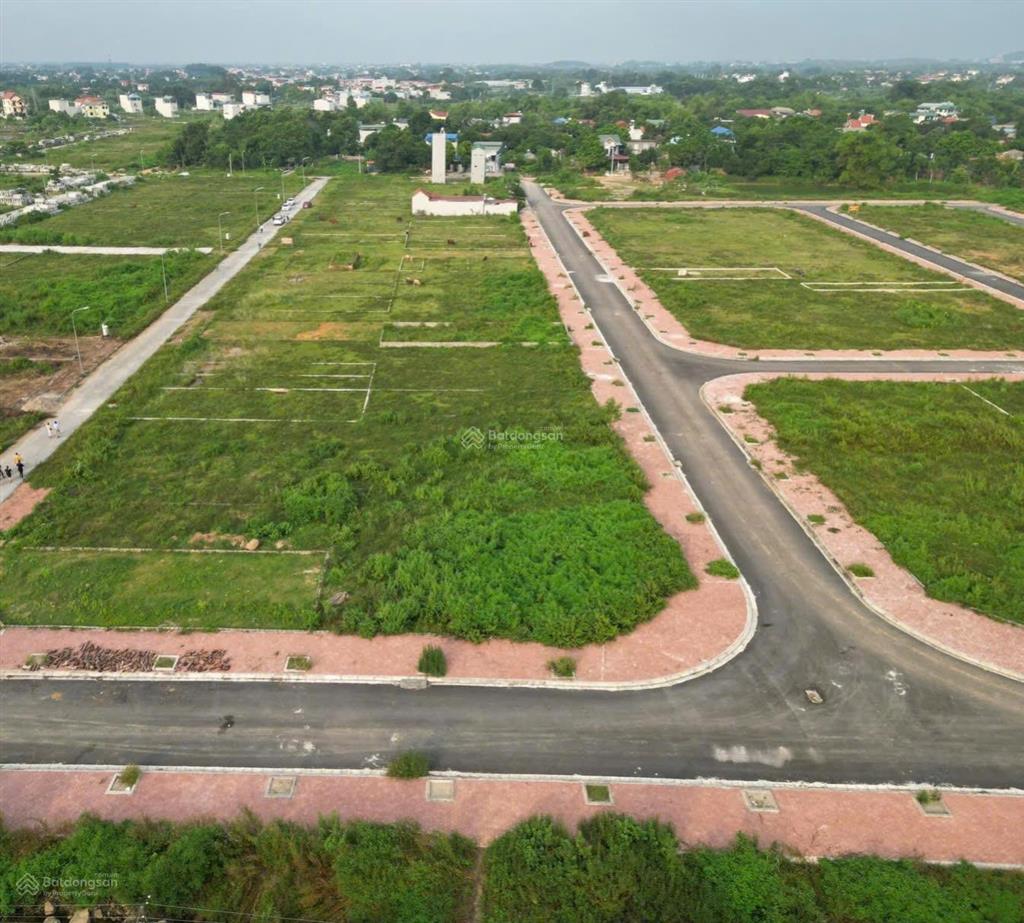 Chủ cần bán gấp 100m2 mặt tiền 7,9m tái định cư bình yên giá rẻ trên thị trường