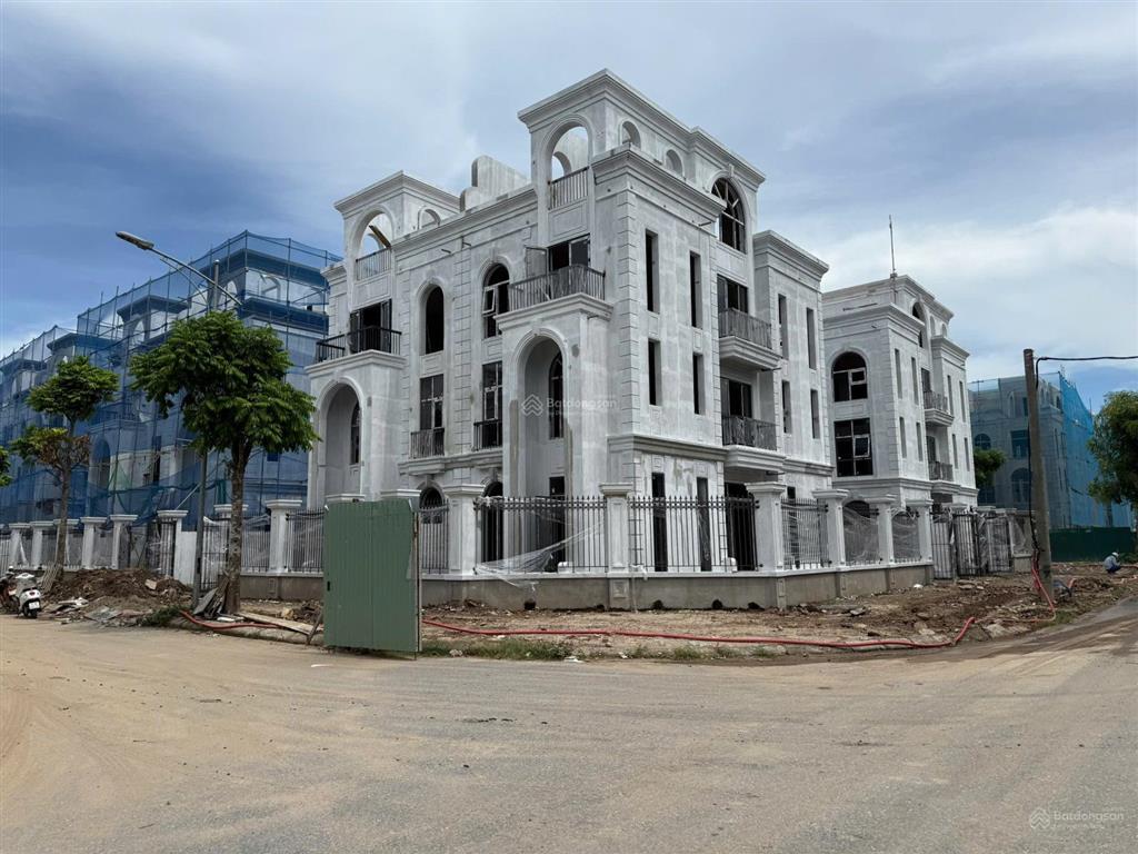 Cần bán nhanh biệt thự 200m2 khu b2.2 khu đô thị thanh hà giá siêu rẻ.