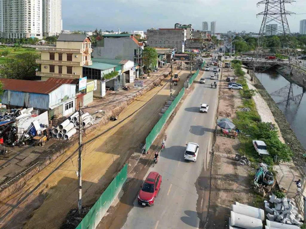 Chính chủ bán tòa căn hộ dịch vụ 100m2 mặt tiền 7m 7 tầng đường ô tô